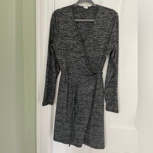 Gap heathered gray wrap dress - L